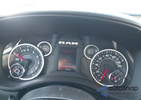 2025 Ram 1500 Tradesman 4X4 5'7 Box z USA, uszkodzony, nr VIN 1C6RRFGG4SN702726